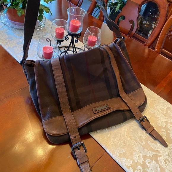 Burberry Bags Authentic Burberry Crossbody Bag Poshmark